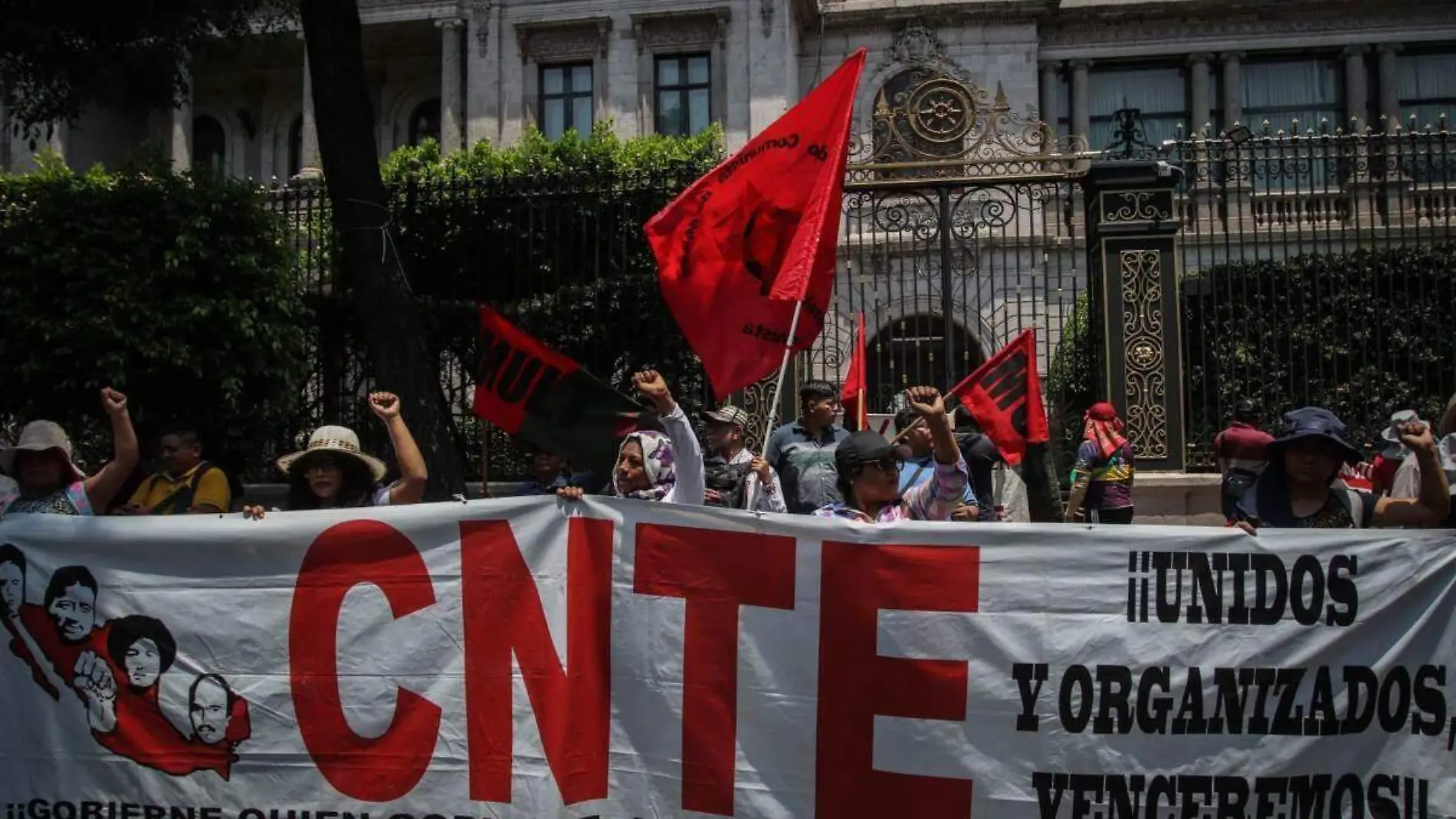 CNTE (2)